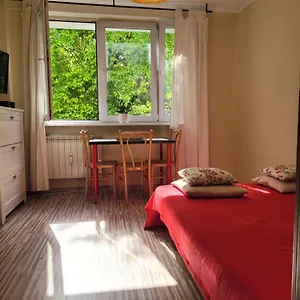 sunny-and-lovely-apartment-near-chopin-airport.warsawhotelspoland.com/